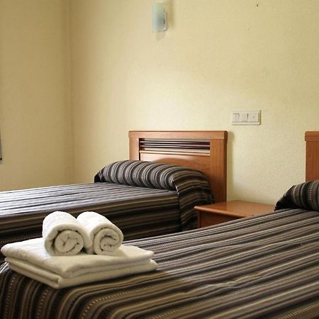 Hostal El Sequero Agoncillo エクステリア 写真