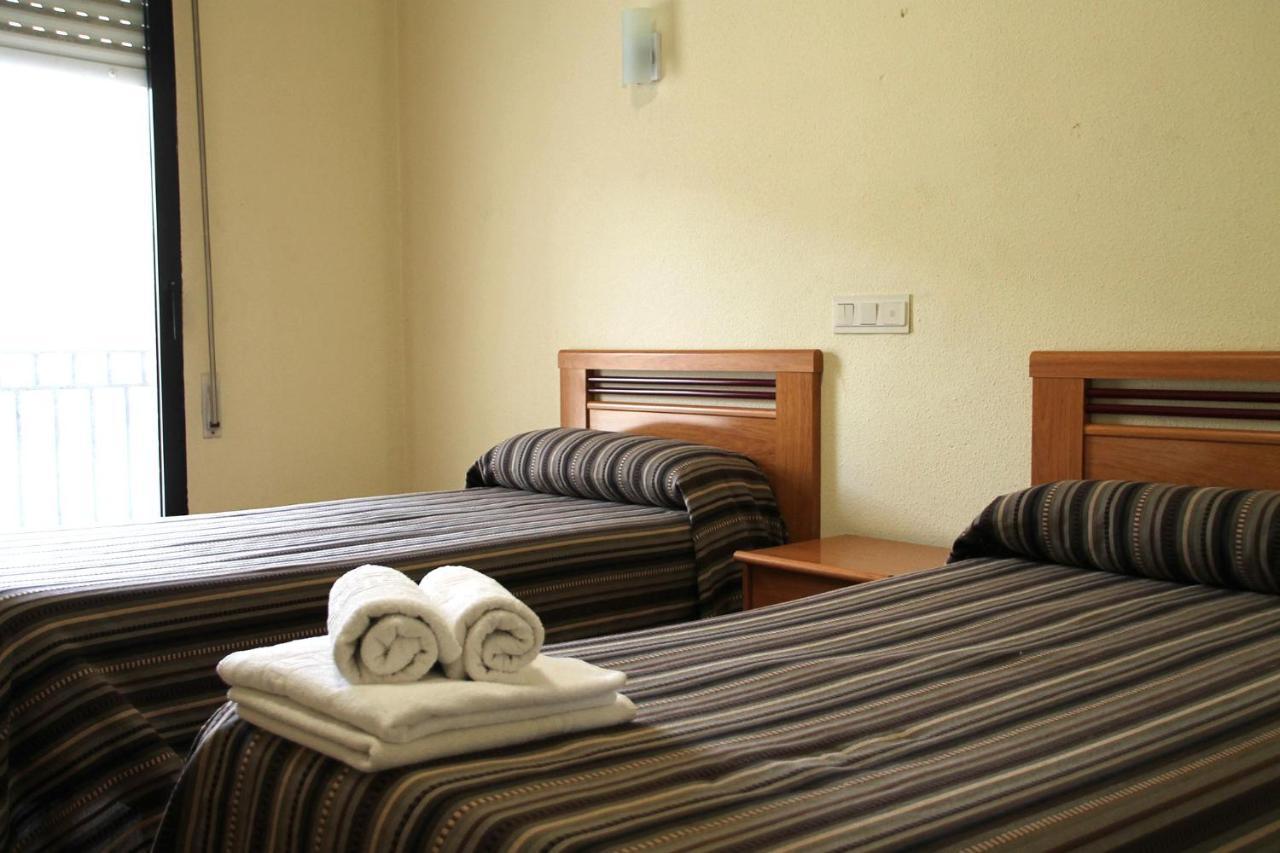 Hostal El Sequero Agoncillo エクステリア 写真